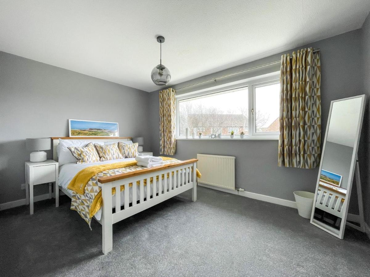 Well Situated, Cosy 2 Bed House Villa West Kirby Exterior photo